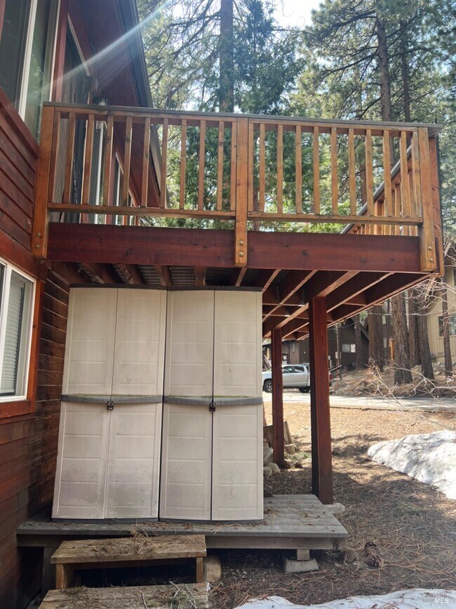 Building Photo - 702 College Dr