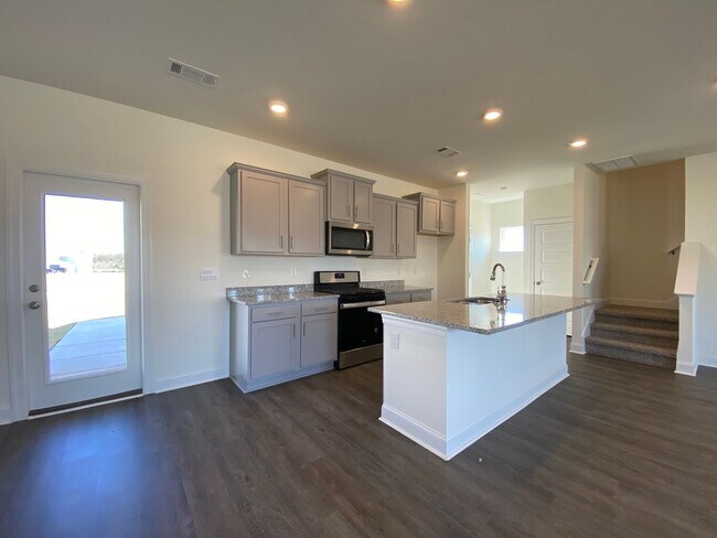 Building Photo - Home for Rent in Pike Road, AL!!! Available to View Now!!!