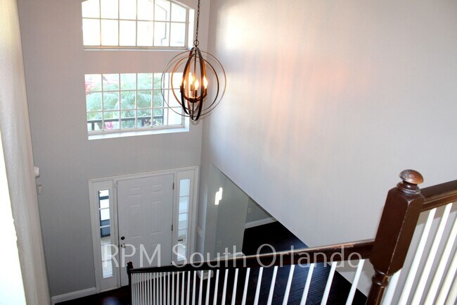 Building Photo - Kissimmee Pool home 4 bed 2.5 bath