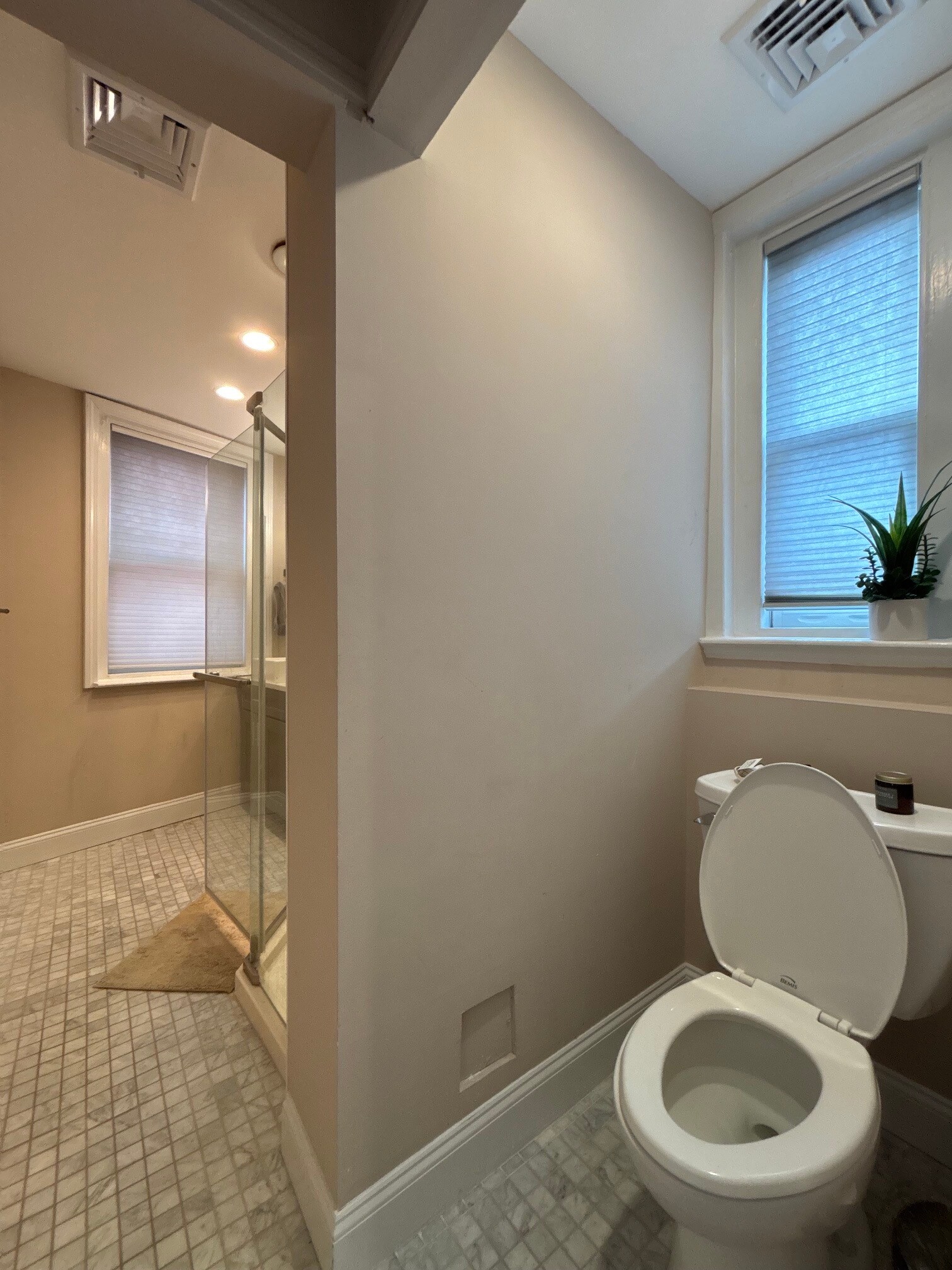 Building Photo - 92 Pinckney St