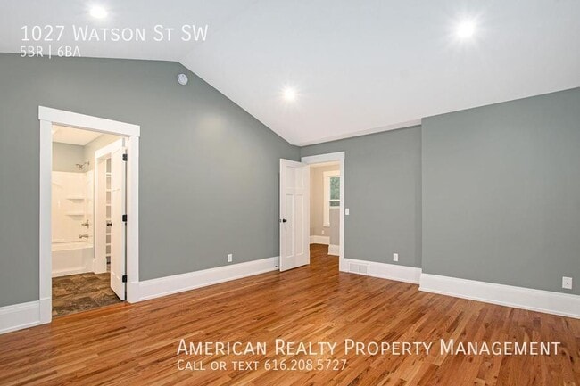 Building Photo - 1027 Watson St SW