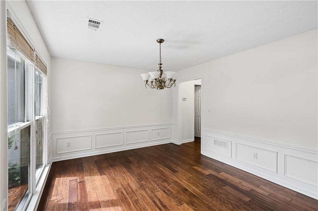 Building Photo - 6285 Barwick Ln