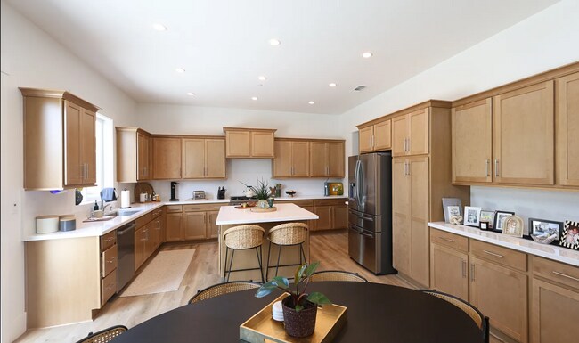 Building Photo - Beautiful Four Bedroom Three Bath Home Located in Granit Bay