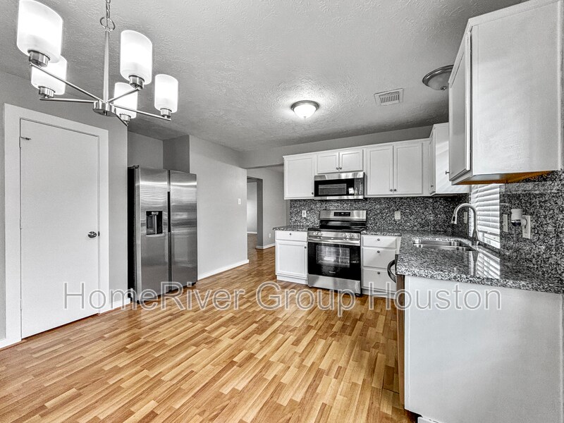 Building Photo - 904 Wilaby Ln