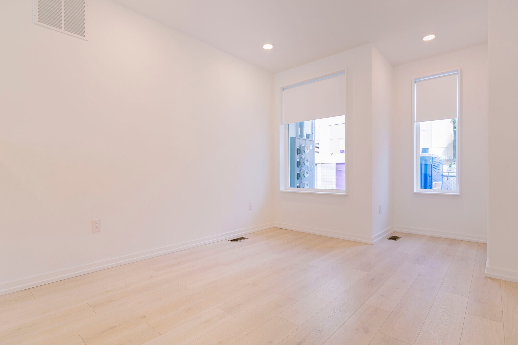 Building Photo - 1232 Lecount St