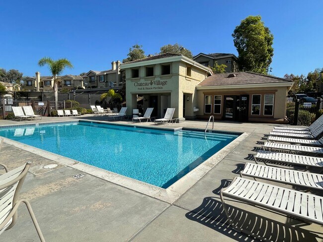 Building Photo - Del Mar Single Family Home- Just in Time for Summer!