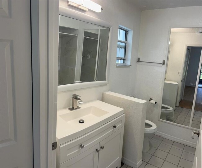 Building Photo - 1527 Hardway Ct
