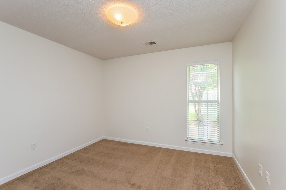 Building Photo - 10716 Ridgefield Dr