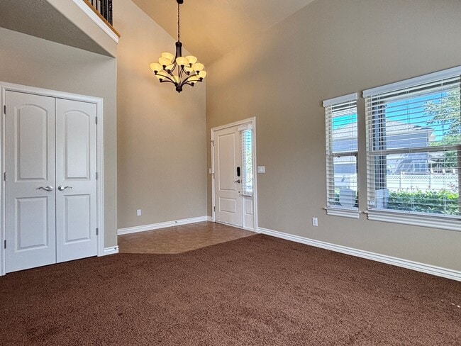 Building Photo - Beauty & Space on Premium Corner Lot!