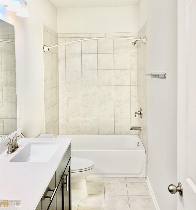 Building Photo - 516 Suwanee Park Terrace
