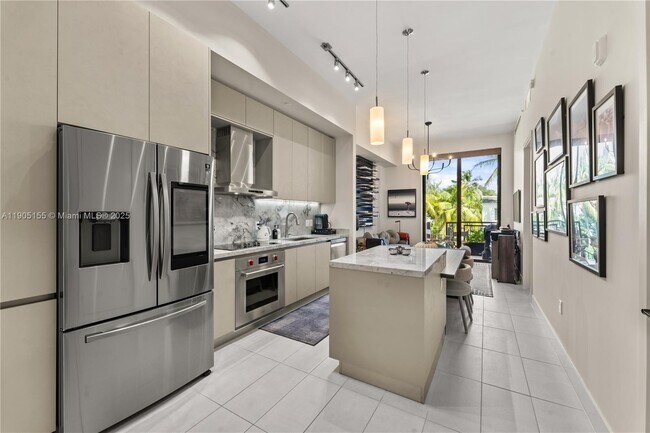 Building Photo - 1030 15th St