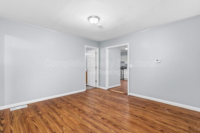 Building Photo - 8235 Albin Ave