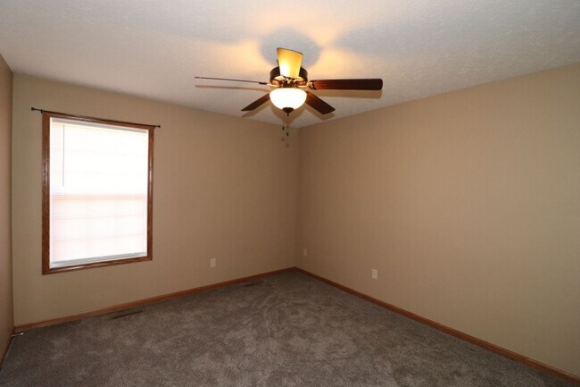 Building Photo - Country House for rent