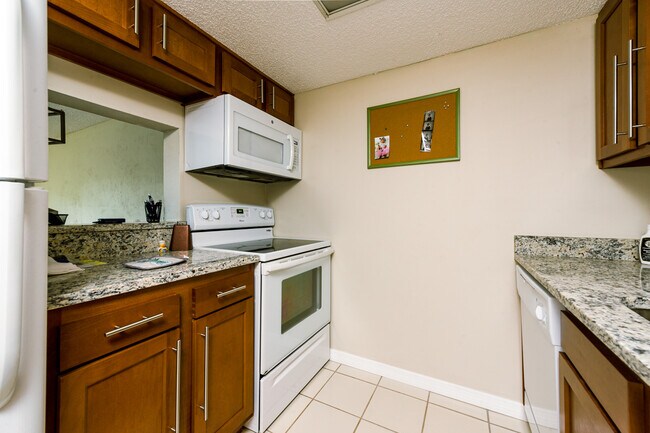 Building Photo - 246 Timberline Trl