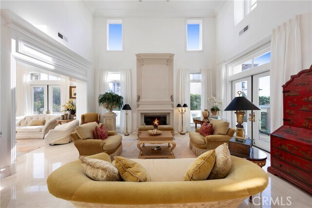 Building Photo - 7 Vista Luci