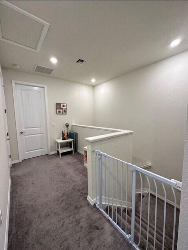 Building Photo - 4460 San Fratello Cir