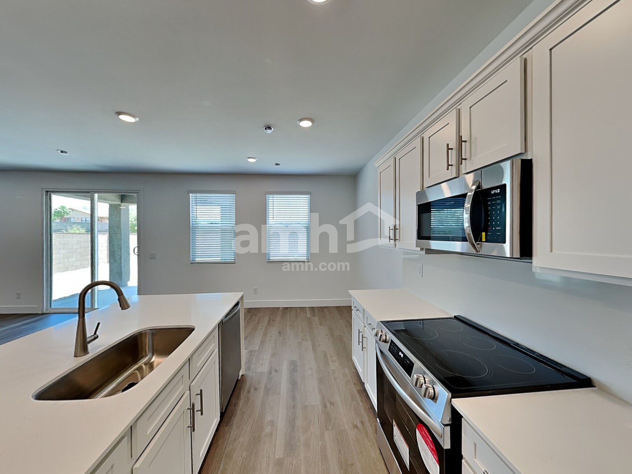 Building Photo - 9604 Harkes Dr
