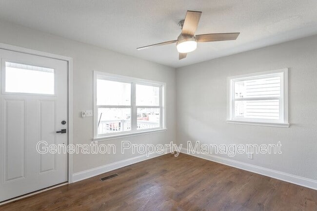 Building Photo - 1902 S Watkins St