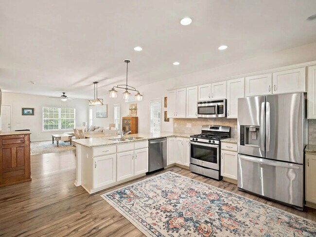 Building Photo - Lease OR Lease to Own