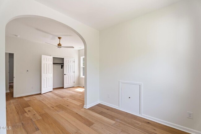 Building Photo - 5 Silverbell Ct