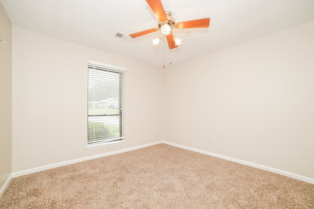 Building Photo - 35 Windsong Ct