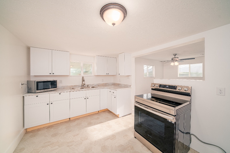 Building Photo - 5615 N 3100 W