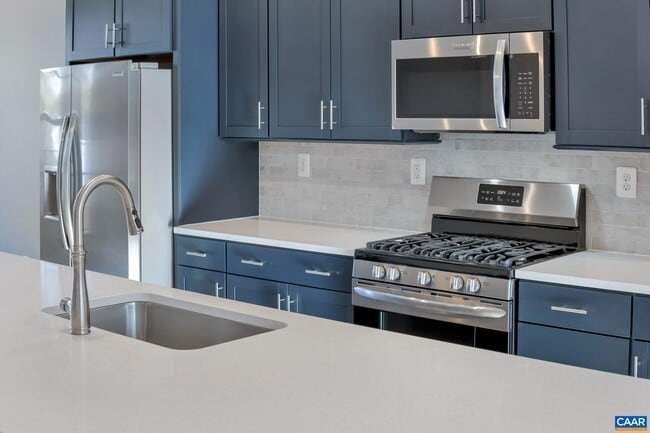 Building Photo - 2022 Calico Ct