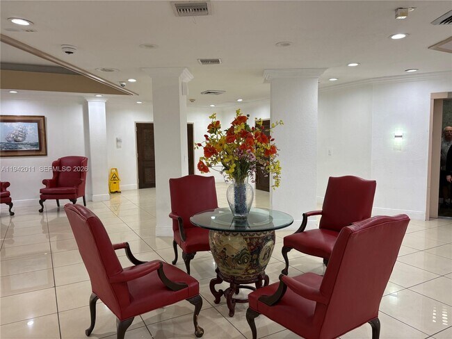 Building Photo - 1200 NE Miami Gardens Dr