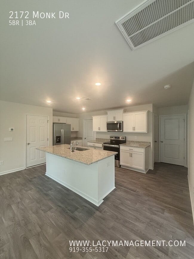 Building Photo - 2172 Monk Dr
