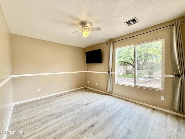 Building Photo - 2327 E Precious Shard Ct