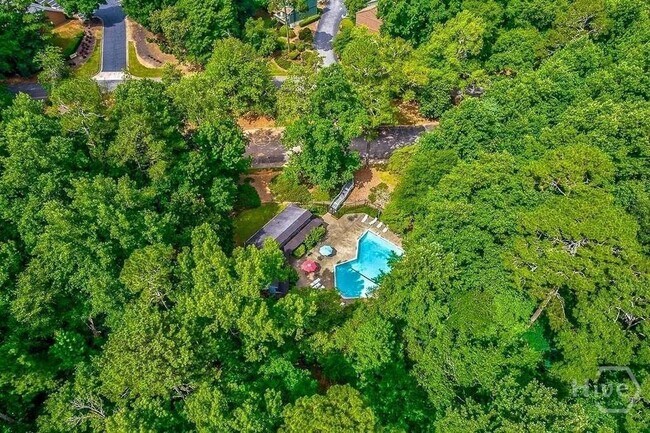 Building Photo - 108 Fernbanks Ct