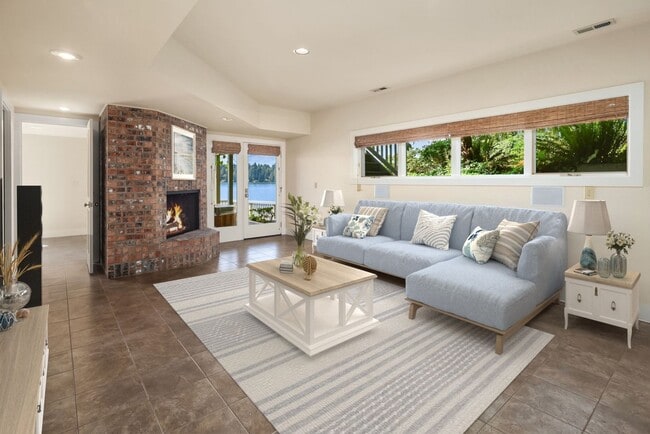 Building Photo - 3bd/3.5ba Mercer Island Home