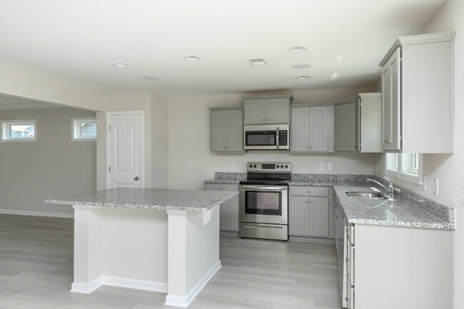 Building Photo - Elegant 4 Bedroom, 2 Bathroom Home with Modern Finishes & Open-Concept Living $2,150/mo rent