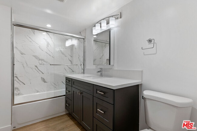 Building Photo - 2920 Alsace Ave