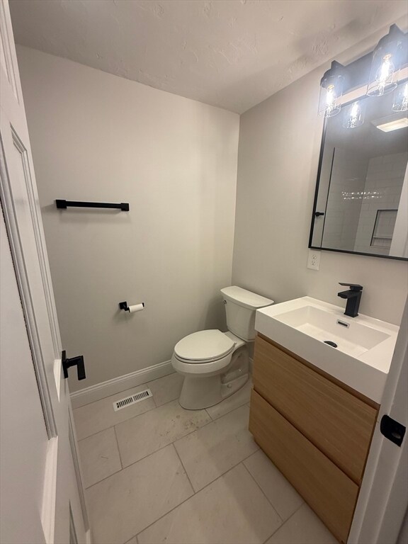 Building Photo - 250 W Fifth St