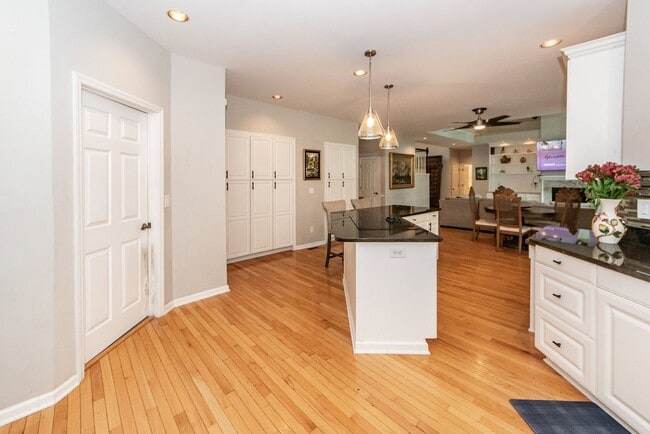 Building Photo - 2105 Williams Veneer Ct
