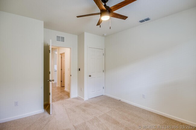 Building Photo - 9767 SW Triton Wy