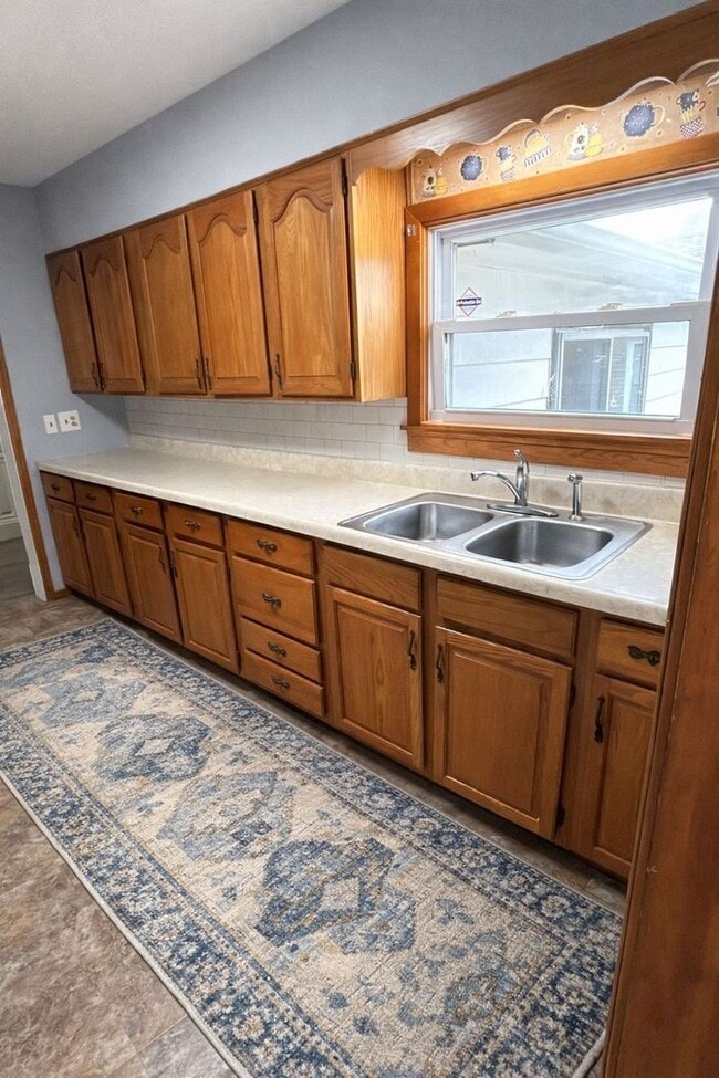 Building Photo - 3 Bed 1 Bath Single Family Home in Gary!