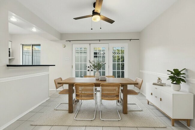 Building Photo - 6422 Burgoyne Dr.