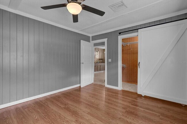 Building Photo - 14043 Tennessee Ave