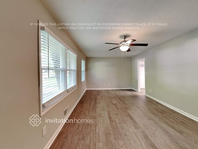 Building Photo - 2362 Springdale Cir SW