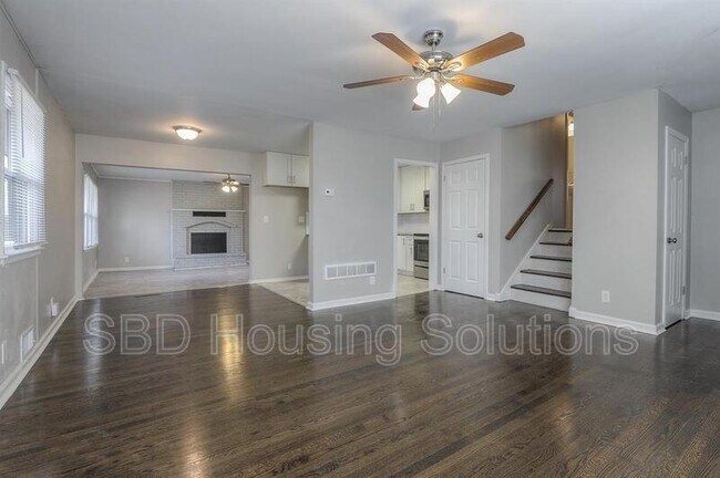 Building Photo - 6200 E 102nd Terrace