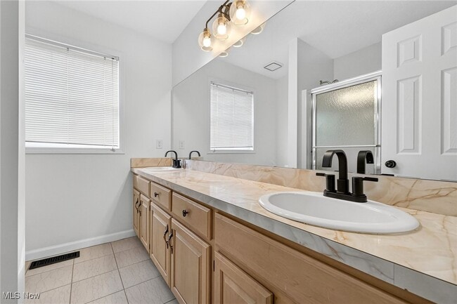 Building Photo - 6724 Larch Ct