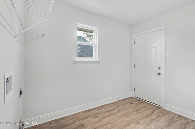 Building Photo - 14027 Oak Arbor Dr