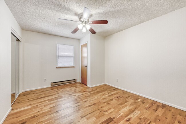 Building Photo - 2529 W Vermijo Ave