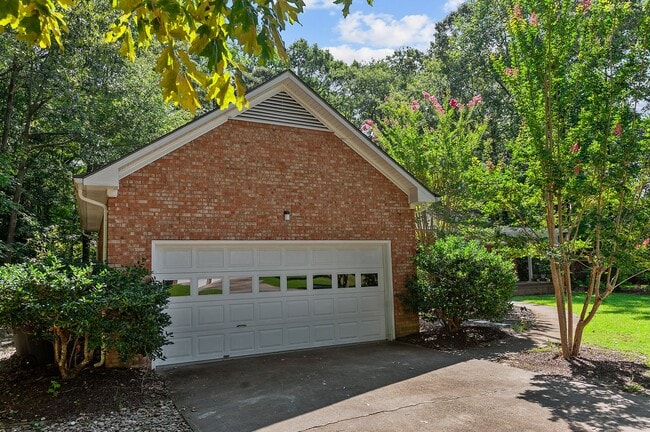 Building Photo - 103 Knollwood Ct