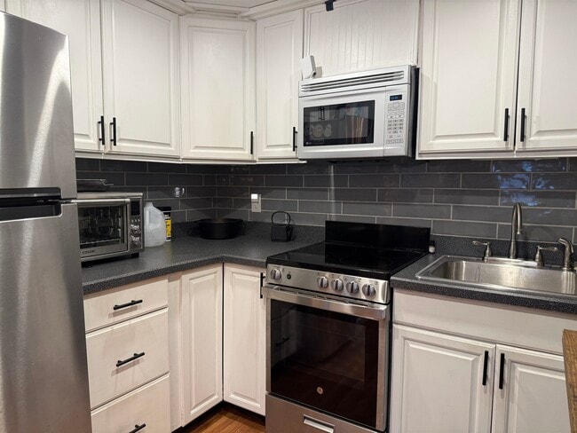 Building Photo - 42 Willow Wood Ct