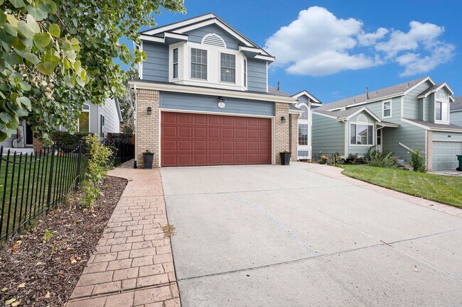 Building Photo - Spacious 4-Bedroom Home in District 20 with Huge Deck & Fenced Yard