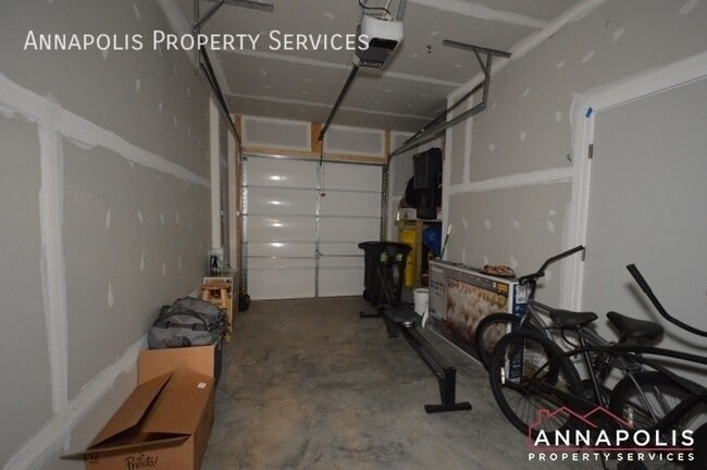 Building Photo - 529 Leftwich Ln