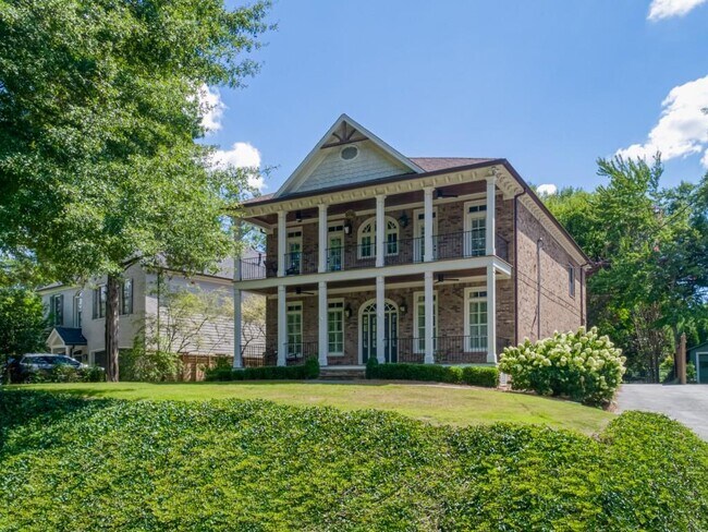 Building Photo - 1363 Sylvan Cir NE
